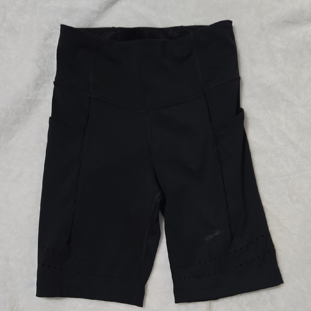✨4 Items For $20✨ Brooks Women's Midnight Black Bike Shorts